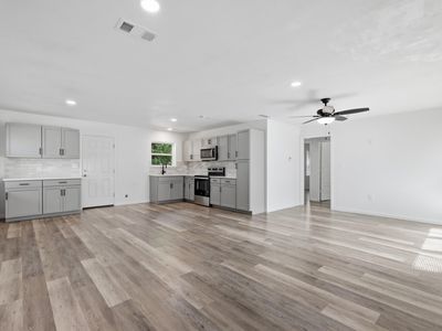 810 N Carrier Pkwy