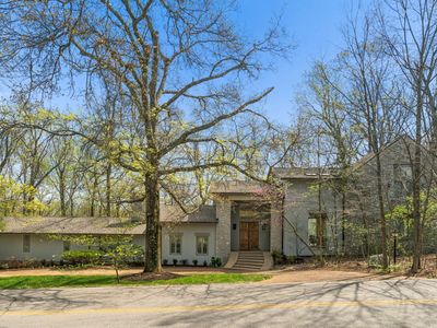5870 Fredricksburg Dr