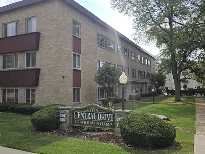 2640 Central Dr APT 1N
