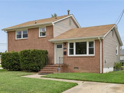 30 Briarwood Dr