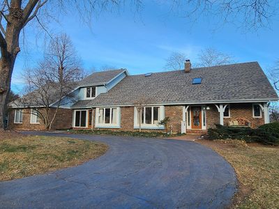 4148 Three Lakes Ct