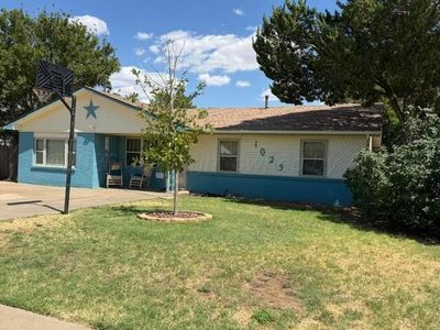 1025 Sunrise Dr