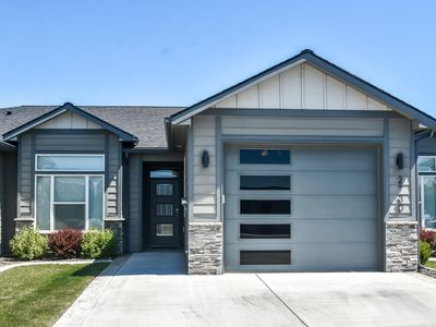 Property at 2730 Friesian Ct, West Richland, WA