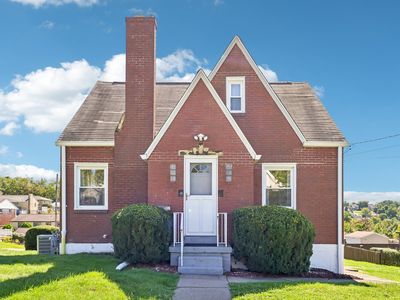 Property at 318 Oak St, West Mifflin, PA