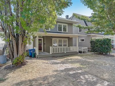 5252 19th Avenue NE