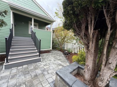9 H Street SE