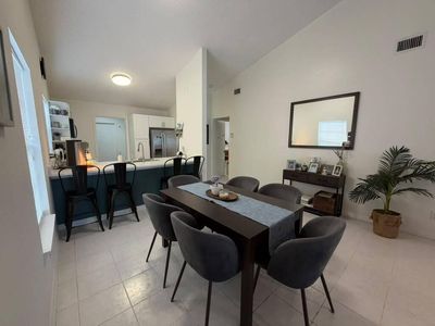 1437 ROYAL FOREST Court