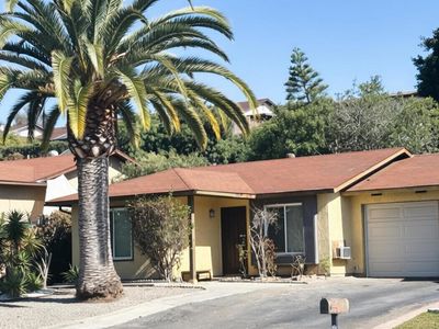 4552 Beverly Glen Dr