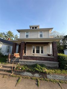 315 W 11th St