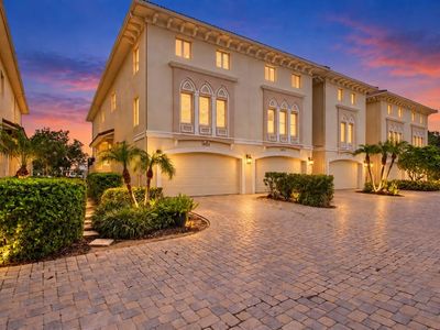 1022 PASEO DEL RIO NE #1022