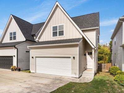 1910B Hutton Dr