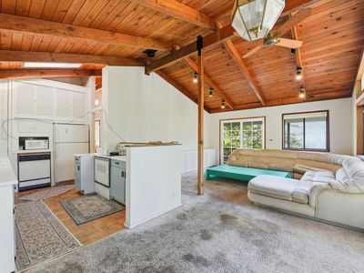 323 Tipping Way