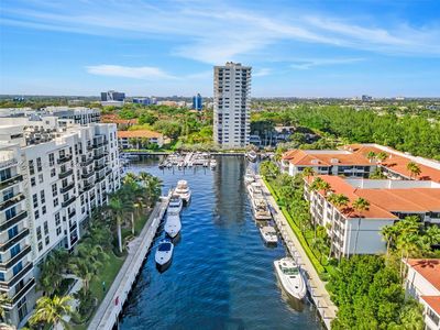 3200 Port Royale Dr N APT 205
