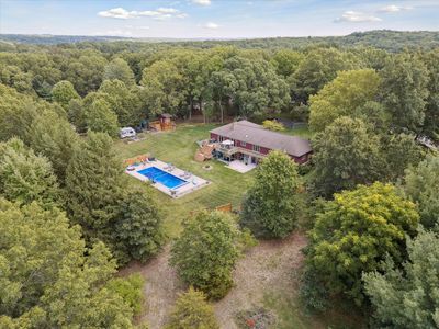 7999 Shadybrook Dr SE