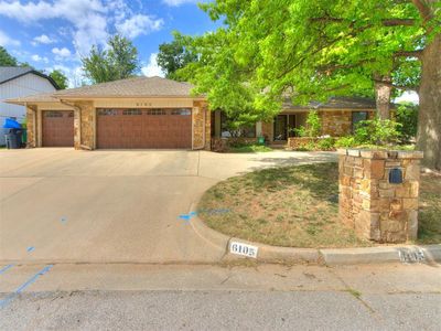 6105 Sudbury Dr