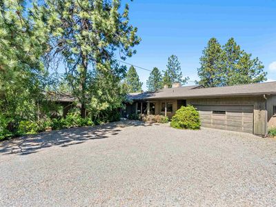 2616 S Southeast Blvd