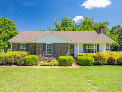 4011 Hays Dr