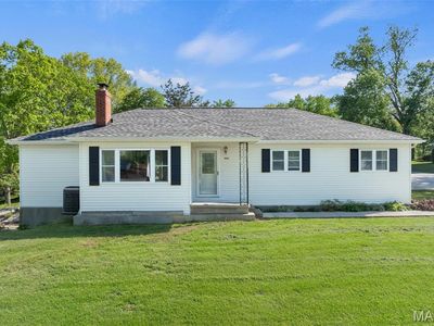 Property at 900 E Main St, Marthasville, MO
