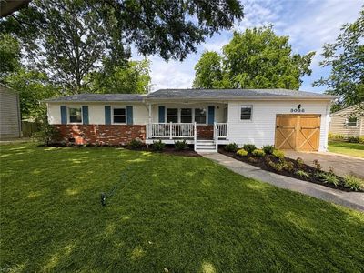 3036 Coach House Ln