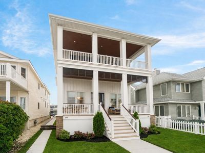 2112 Wesley Ave Floor 1