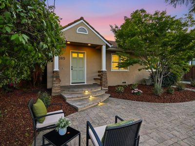 385 Carmelita Dr