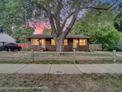 2281 N Vernon Ave