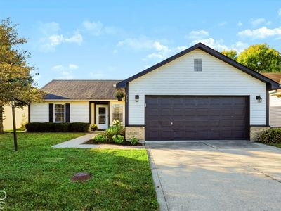 Property at 203 E Pine Ridge Dr, Westfield, IN