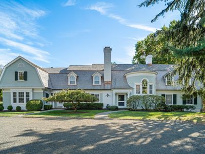 221 Greens Farms Road