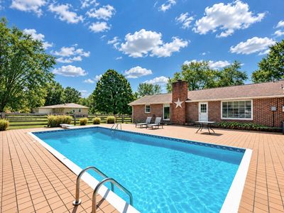 6610 Clarksville Pike