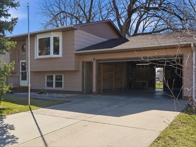 1513 E Hanson Ave