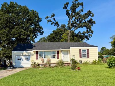 102 Tanforan Dr