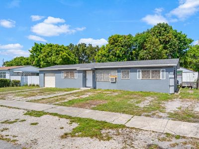16935 NW 38th Ct
