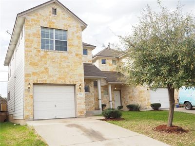 7504 Lazy Creek Dr