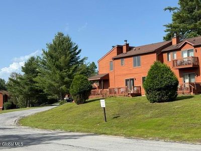 8 Summit Ridge #8M