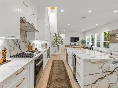 20811 W Bur Oak Cir