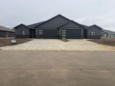 683 Kaylee Ct