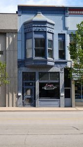 810 Lincolnway