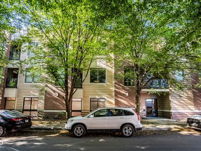 233 E Saint Joseph St Unit 3C