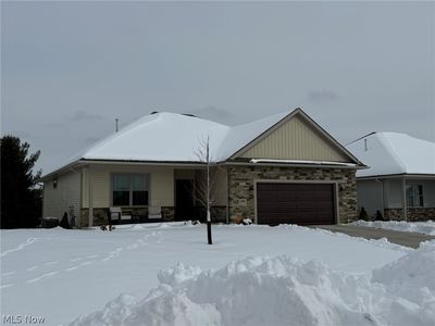 1196 Pinebluff Dr NE