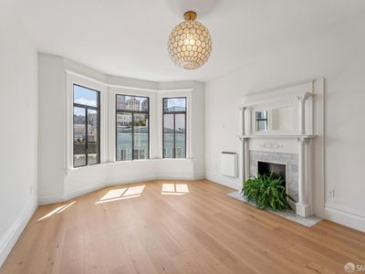 38 Bernard St