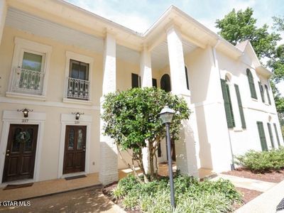 219 Waverly Dr