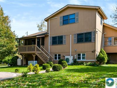 1605 Ridgeview Ct