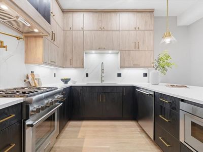 134 Hancock Ave #1