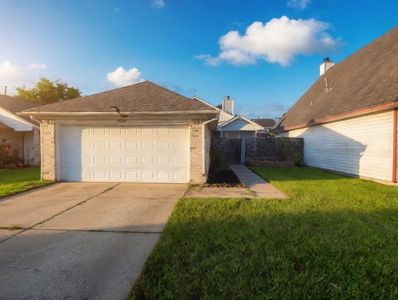 11607 Eaglewood Dr