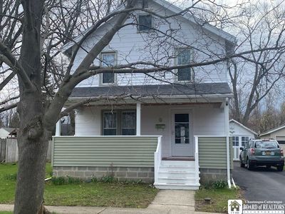 17 W Green St