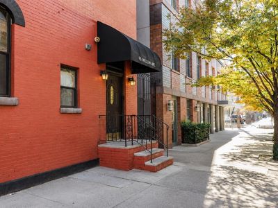 95 Willow Ave APT 4B