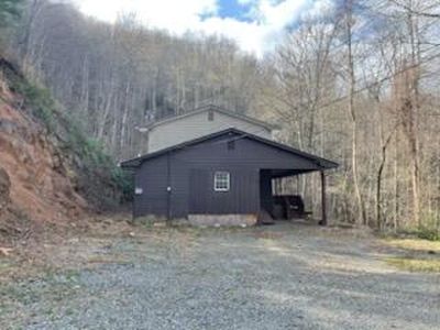 303 Falling Waters Rd