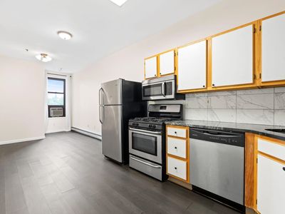 811 Park Ave APT 8