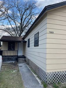 1503 Mount Herman St