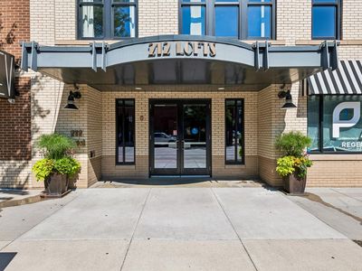 212 N 1st St APT 610